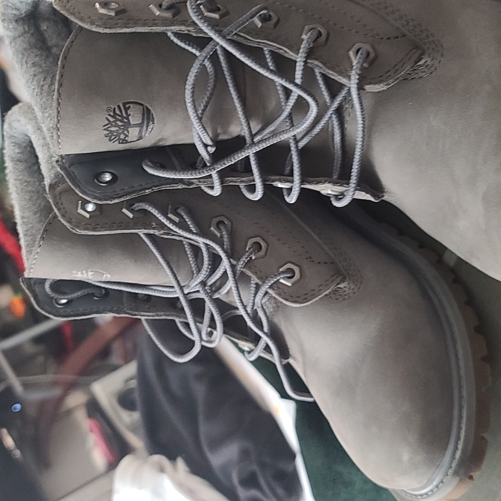 Boots - Picture 3 of 3